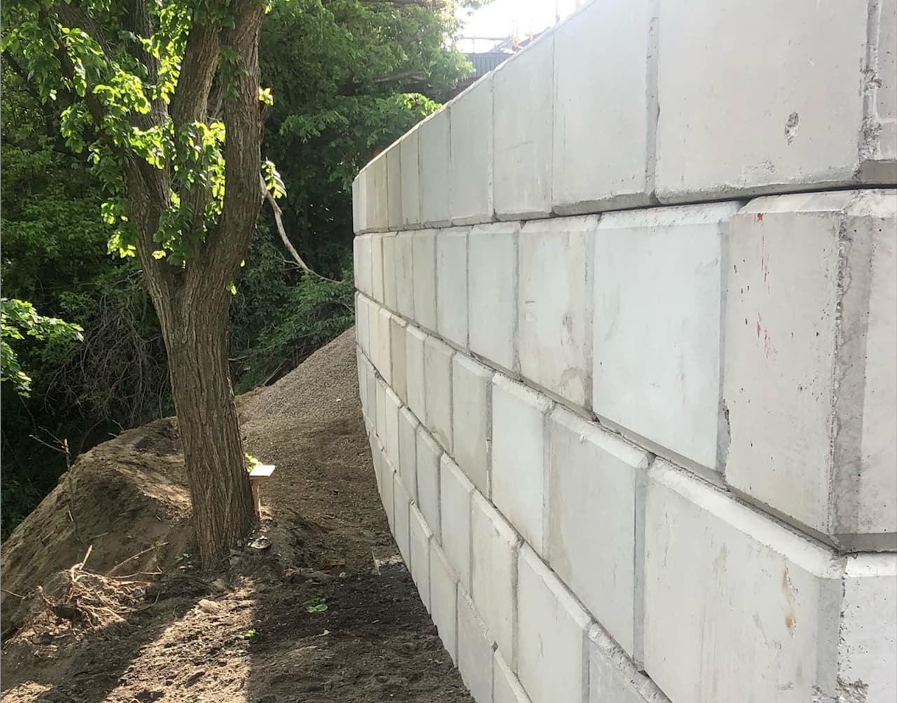 Retaining Wall Maintenance: 7 Tips For Long-Term Durability